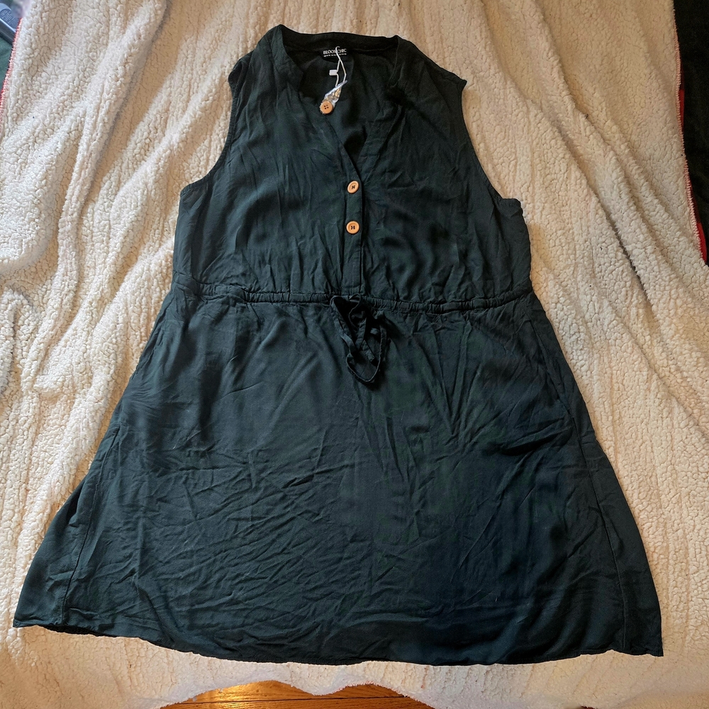 Sleeveless Forest Green Dress with Button Detail